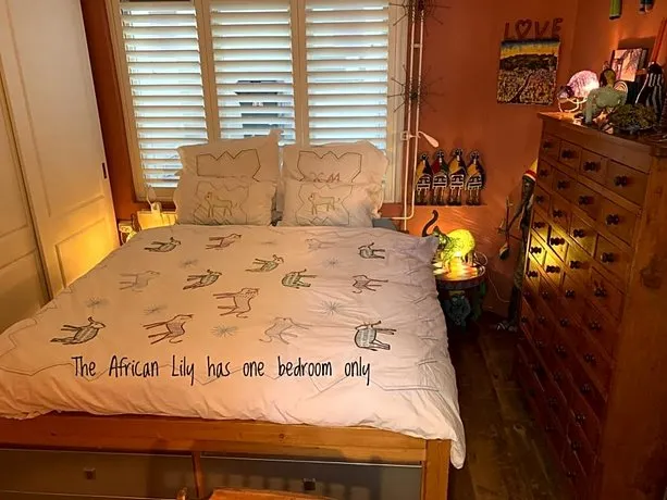 Bed & Beads The African Lily - Image 1
