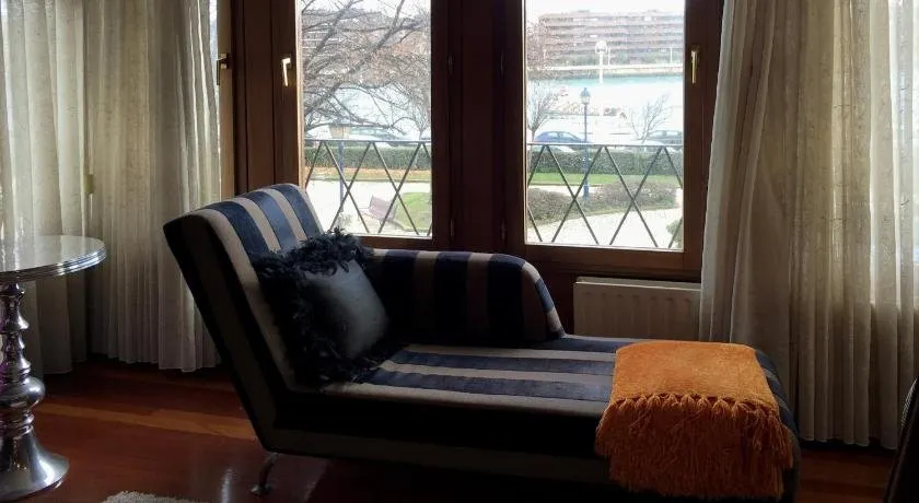 RIVER SUITE Apartment - Image 1