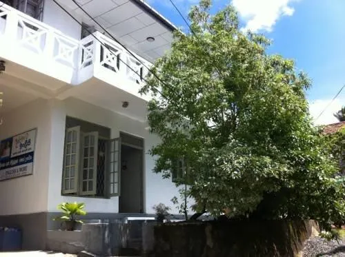 Galle Centre Home - Image 1