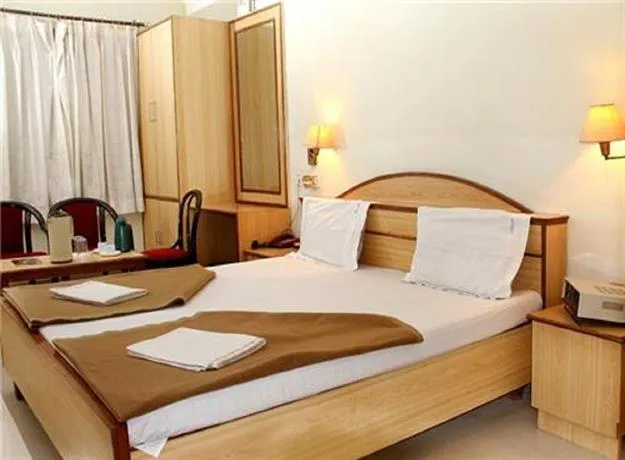 Hotel Rajpoot - Image 1