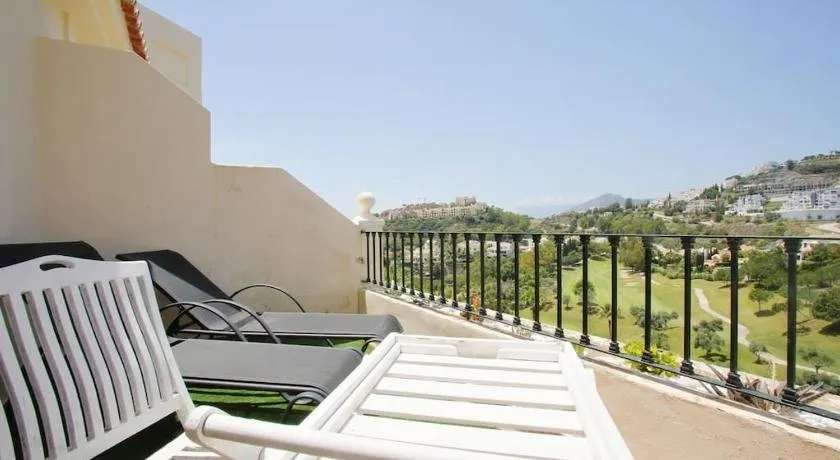 Jacuzzi Rooftop Bbq Wifi Pool Music Netflix Games - Image 1