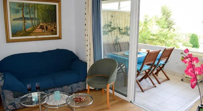 Studio Manolia on the beach - Image 1