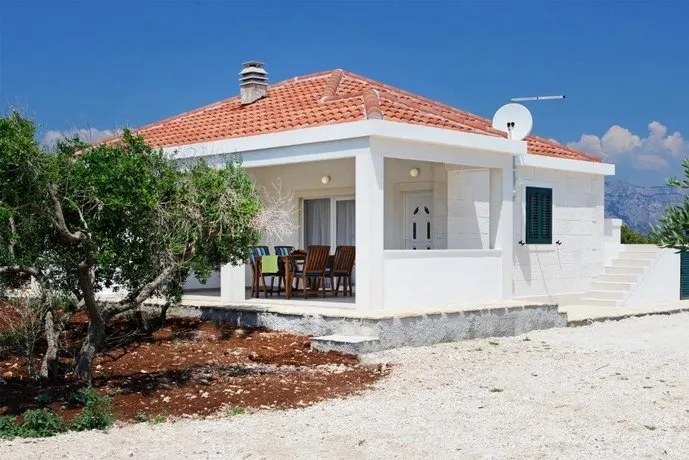Robinzon Villa Zavala - Image 1