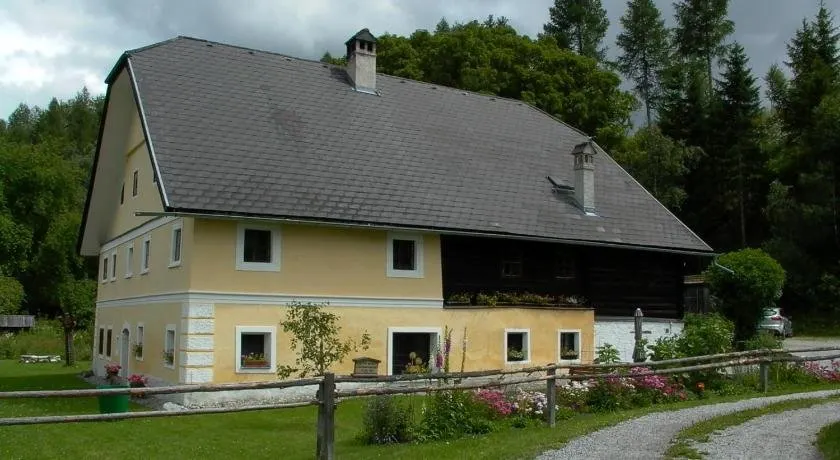 2 - 6 Person Holiday Apartment - Image 1