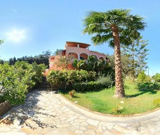 Evergreen Apartments - Image 1