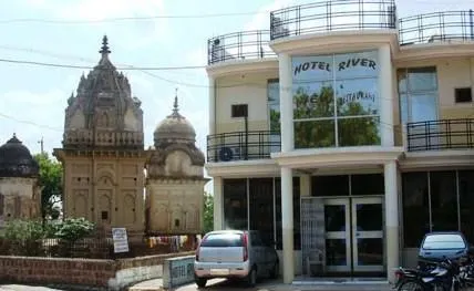 Hotel River View - Image 1
