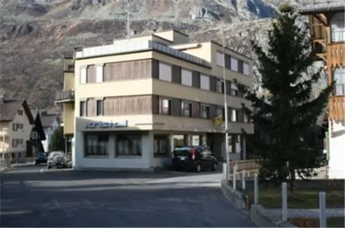 Hotel Restaurant Kristall - Image 1