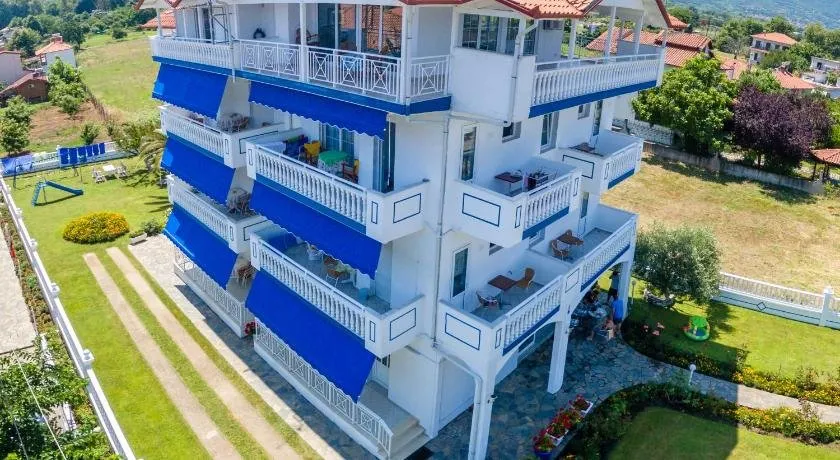 Panorama Apartments - Image 1