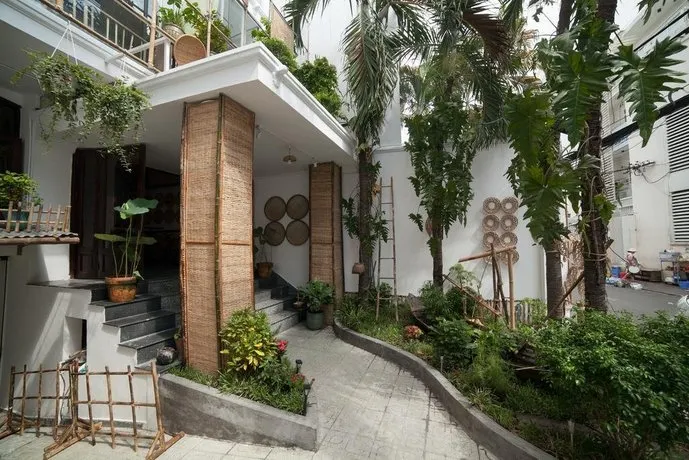 3 La Hostel - Image 1
