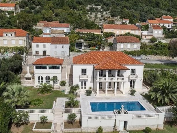 Villa Aurora Trsteno - Image 1