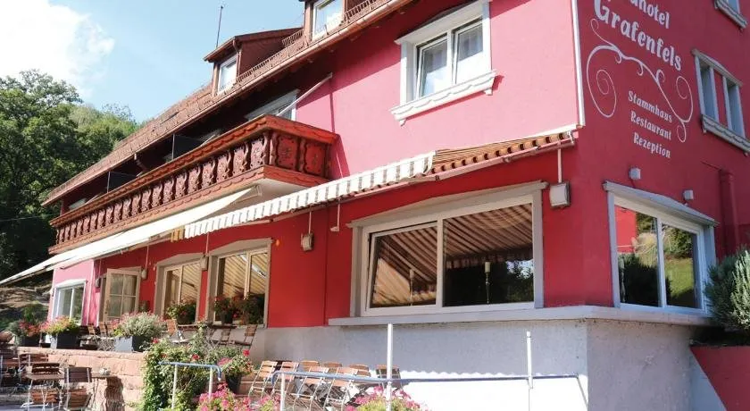 Landhotel Grafenfels - Image 1