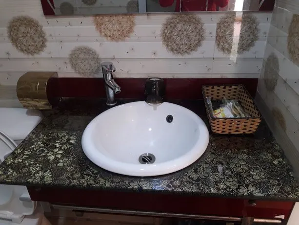 Dang Khoa Garden Inn - Image 1