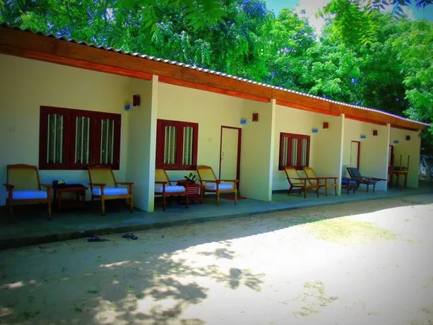 Talalla Coconut Hotel - Image 1