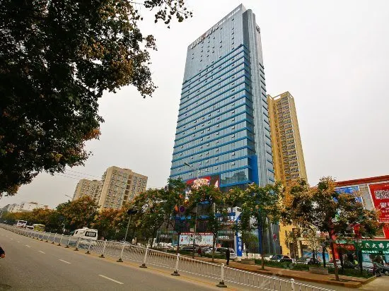 Times Hotel - Image 1