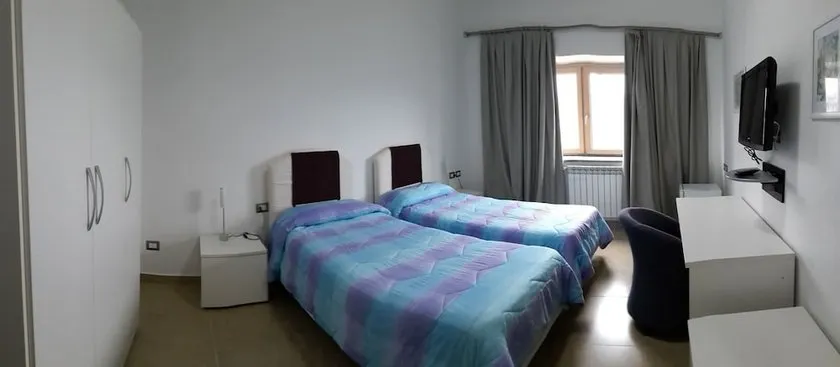Polifunzionale Germaneto Hotel - Image 1