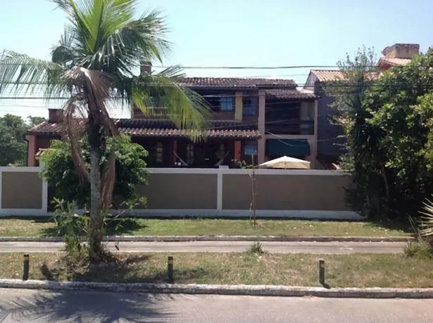 Casa em Camboinhas - Image 1