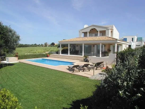 Villa Maria Mahon - Image 1