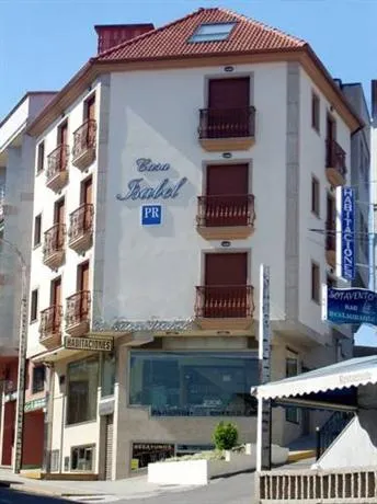 Hostal Isabel Sanxenxo - Image 1