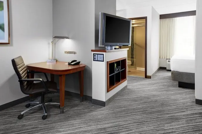Hyatt Place Cincinnati Northeast - Image 1