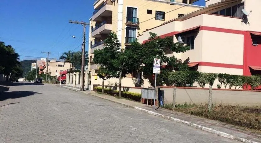 Apto 150m da praia de Bombas - Image 1
