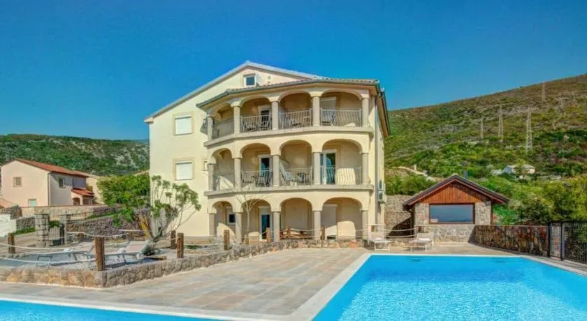 Sea view - Image 1