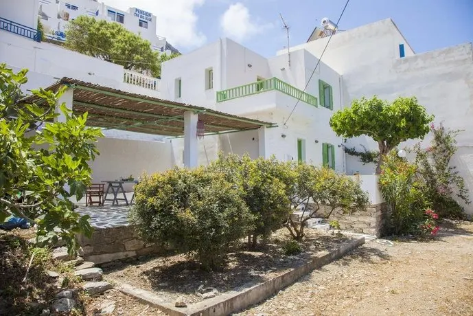 Family Home PortoKatapola - Image 1