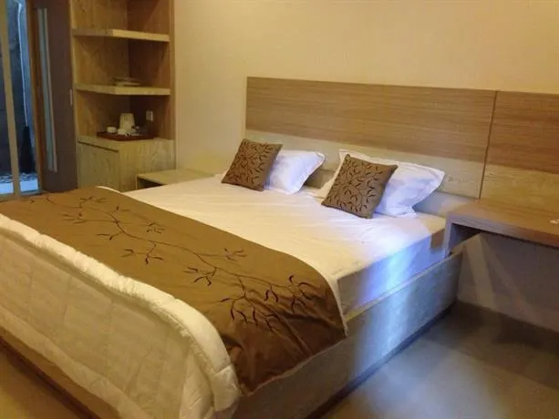 Kubuku8 Guest House - Image 1