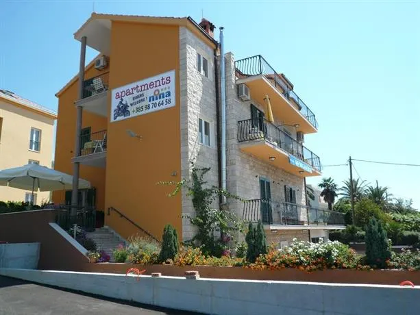 Nina Apartments - Image 1