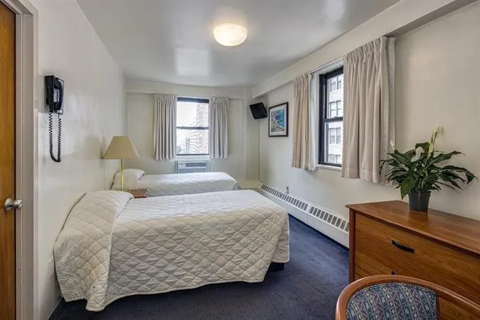 Seafarers International House - Image 1