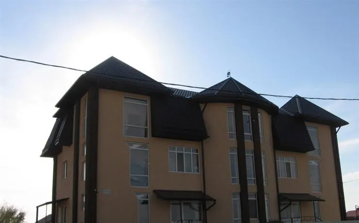 Newbridge House - B&B - Image 1