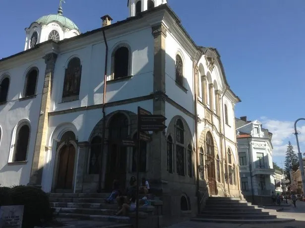 Proinovska House - Image 1