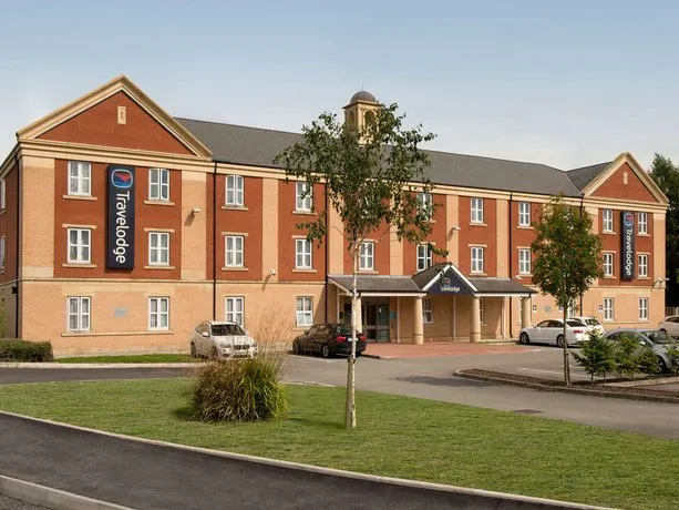 Travelodge Manchester Trafford Park - Image 1