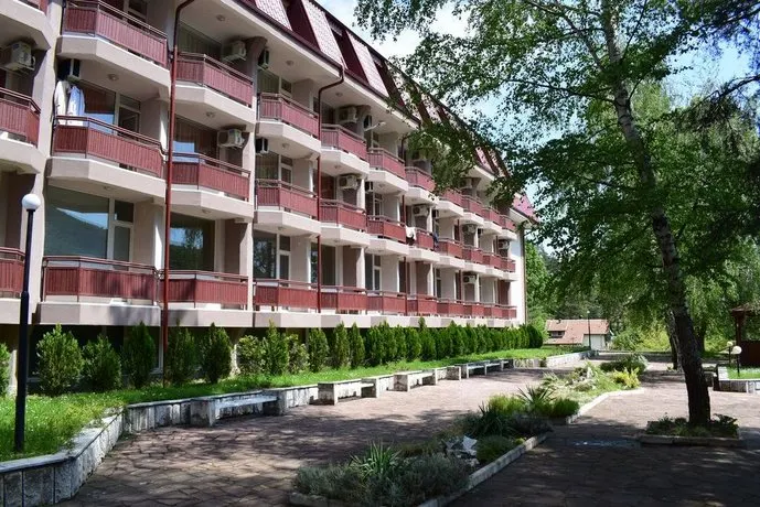 Constantzia Balneohotel - Image 1