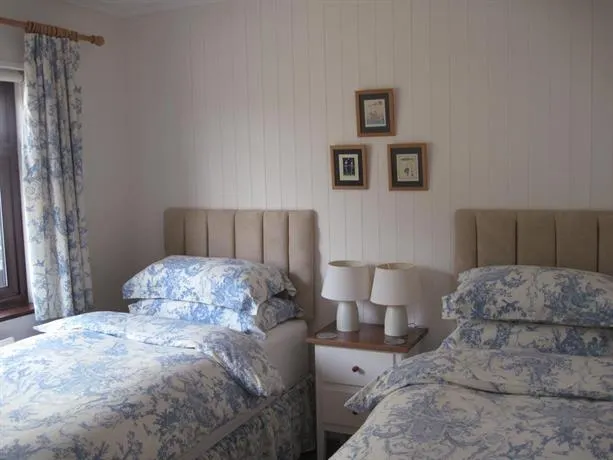 Bay House Durrus - Image 1