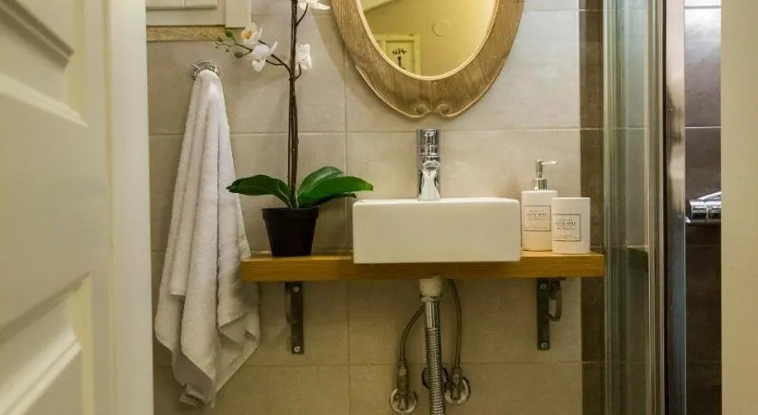 Lianelia LUXURY Village House - Image 1