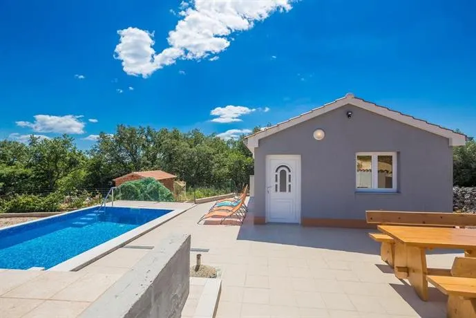Holiday house Boro - Image 1