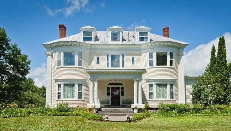 Inn on Winter s Hill - Image 1
