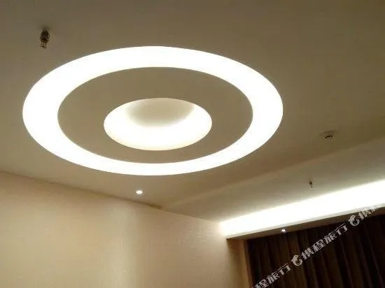 BAISHENG SHIDAI HOSTEL - Image 1