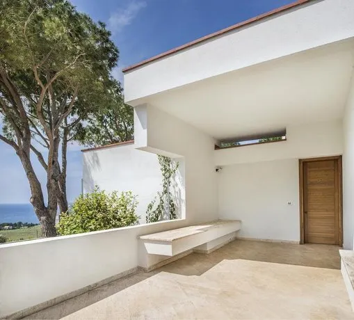 Makarios Houses - Image 1