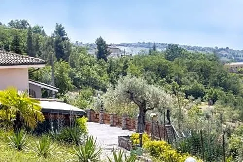 Borghetto S. Antonio - Image 1