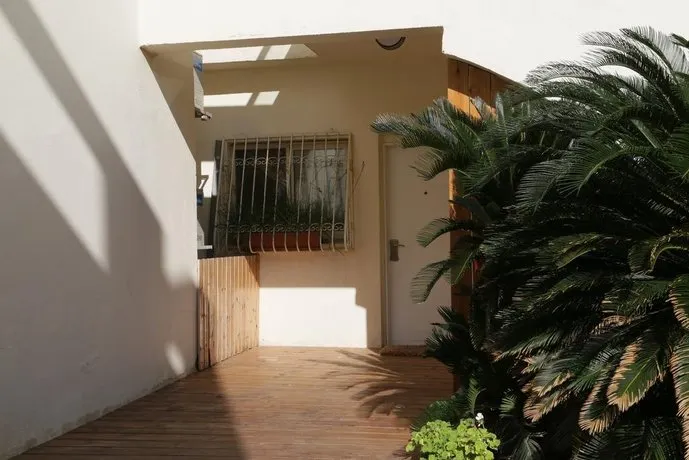 Breeze Apartments - Image 1