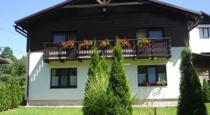 E&Z Eva Hruba rekreačný dom - Image 1