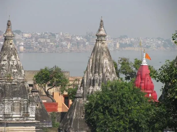Ganga Love Luxe Paying Guest House - Image 1