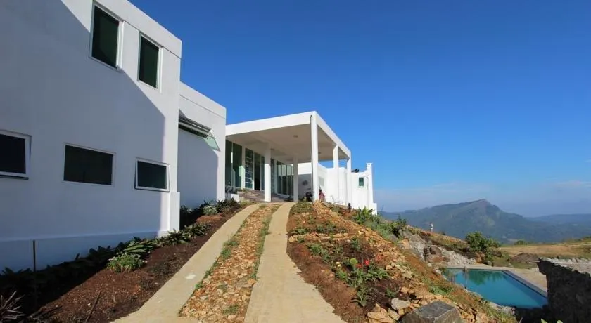 Singha Sanasa Luxury Homestay - Image 1
