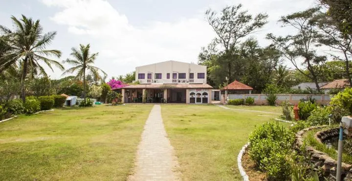 Golden Sun Beach Resort - Image 1