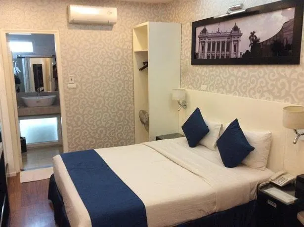 M Belle Hotel - Image 1