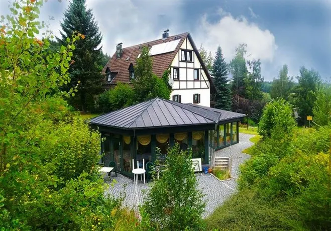 PENZION RESTAURANT IM GRUENEN TAL - Image 1