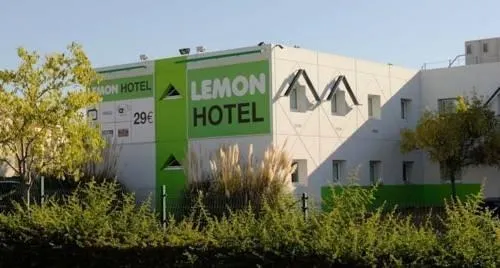 Lemon Hotel - Rouen - Image 1