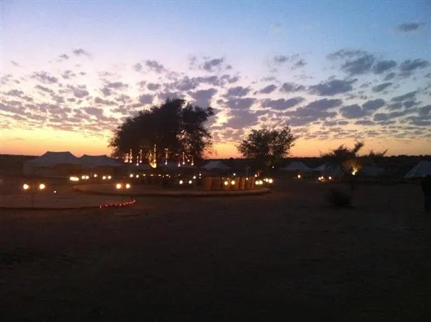 Golden Dune Camp - Image 1
