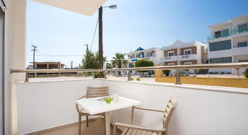 Avi Suites 1 - Image 1